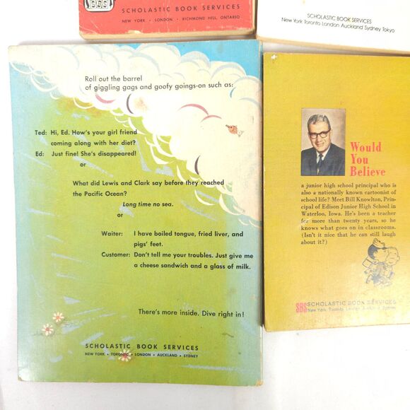 Vintage Joke Book Lot - Barrel of Chuckles - Wee Beasties - Silly Signs - Picture 10 of 16